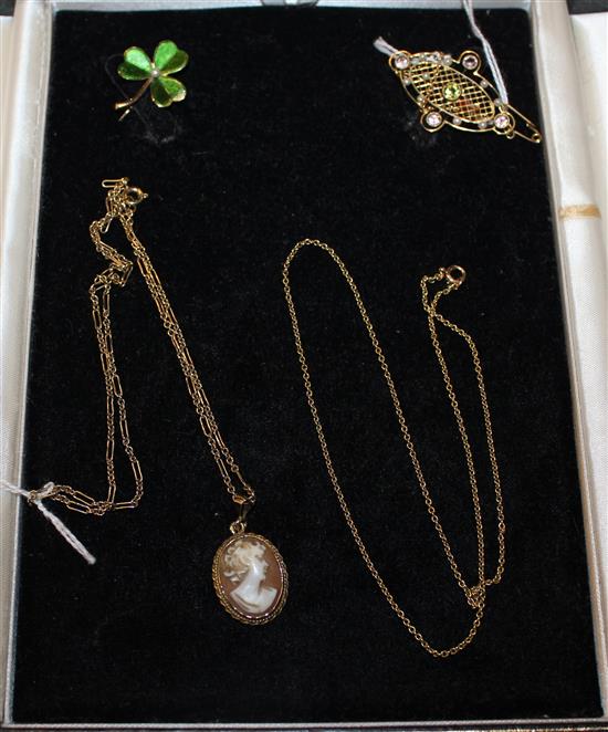 Gold, peridot, tourmaline & seed pearl brooch, 9ct gold cameo pendant on chain, 15ct gold chain & gold & enamel trefoil brooch